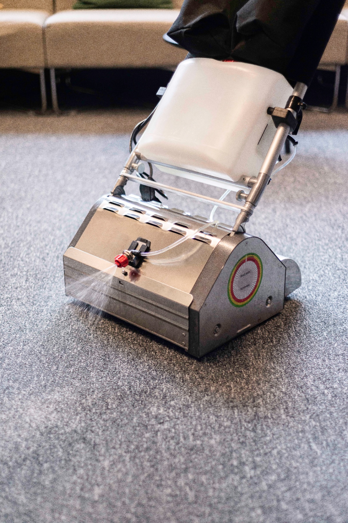 Carpet Cleaner PRO machine in use